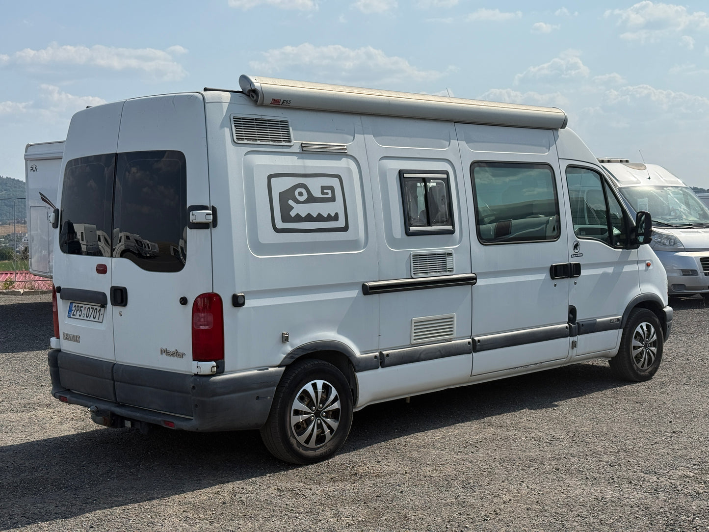 Renault KRS, markýza, držák kol (vada motoru)