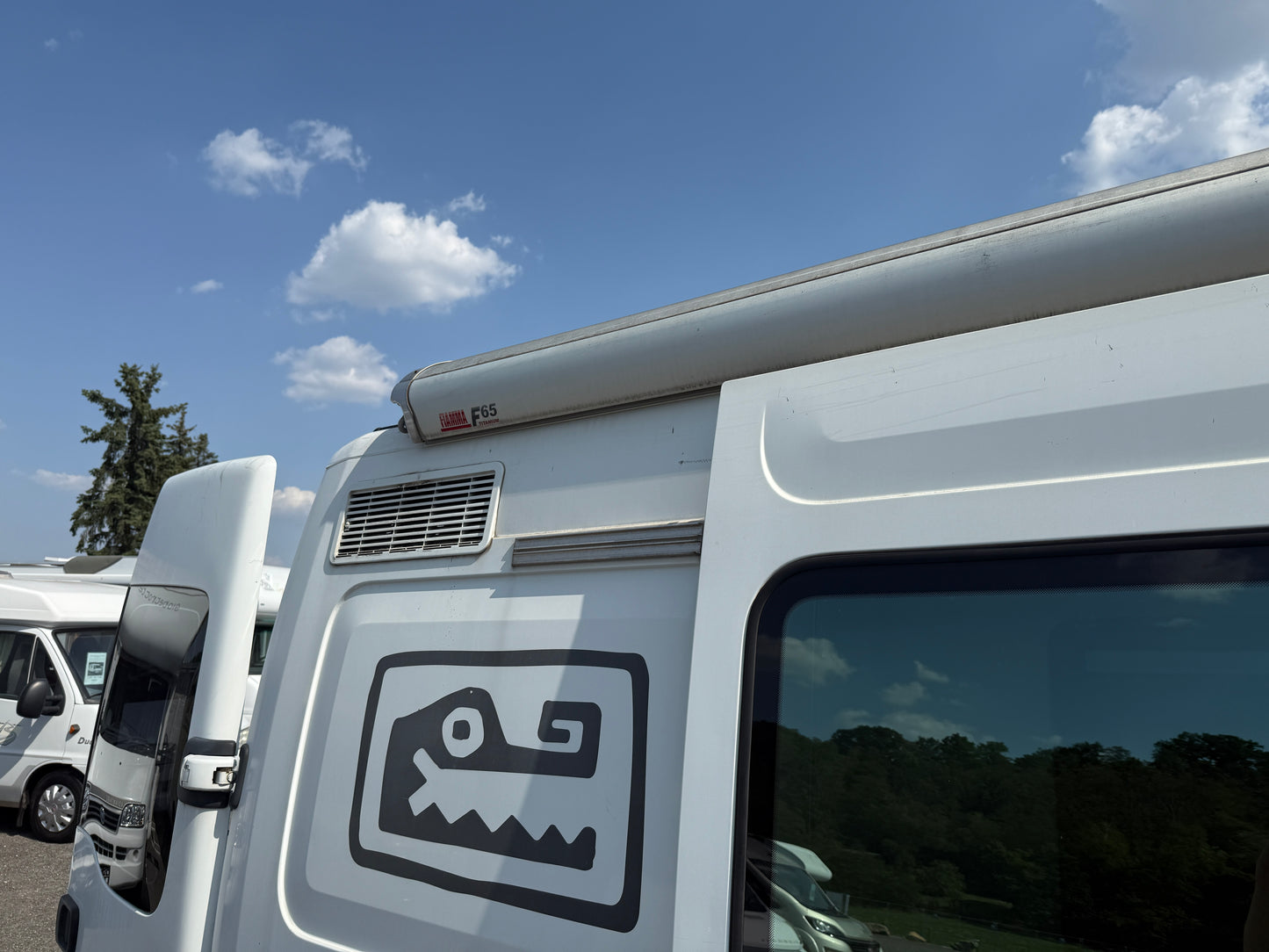 Renault KRS, markýza, držák kol (vada motoru)