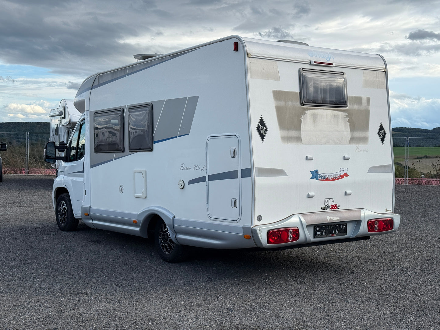 Elnagh Baron 350 - Truma combi, XXL garáž, markýza
