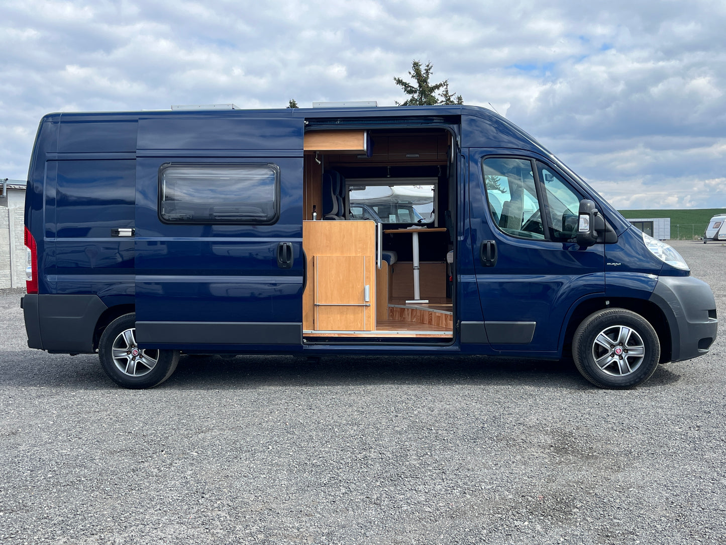 Obytné auto Maeji, 3.0l, L3H2