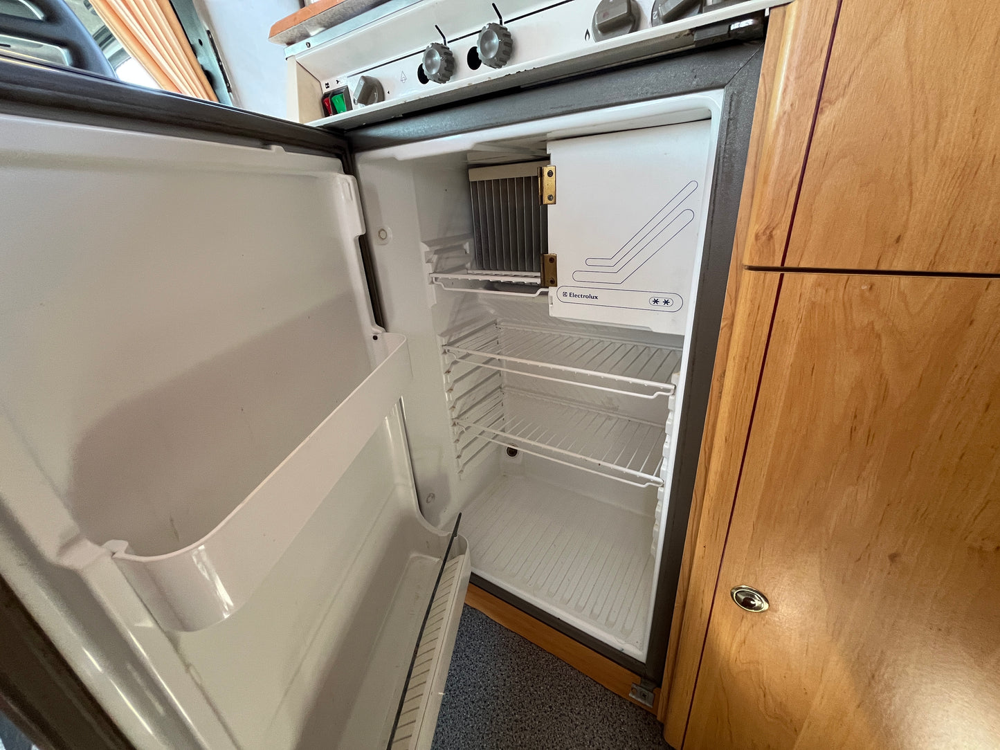 Dethleffs Fiat Ducato, 2.5TDI, markýza, solár, Truma