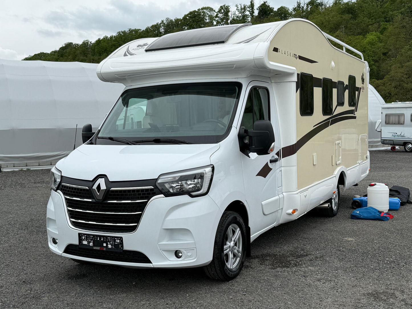 Renault Ahorn Alaska, markýza, zimní paket