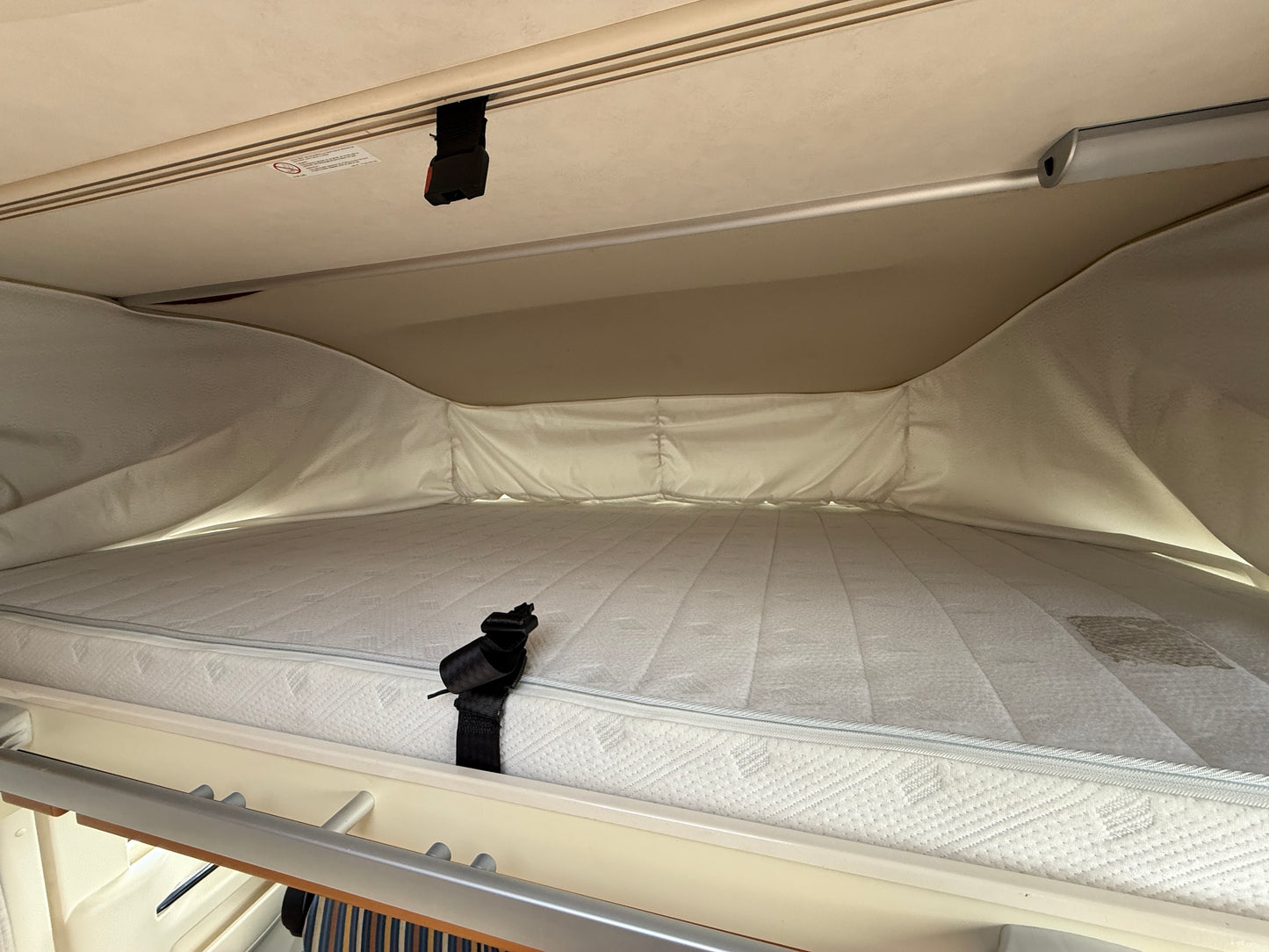 Hymer B 514 CL, 3.0 jtd, Truma, držák kol, markýza