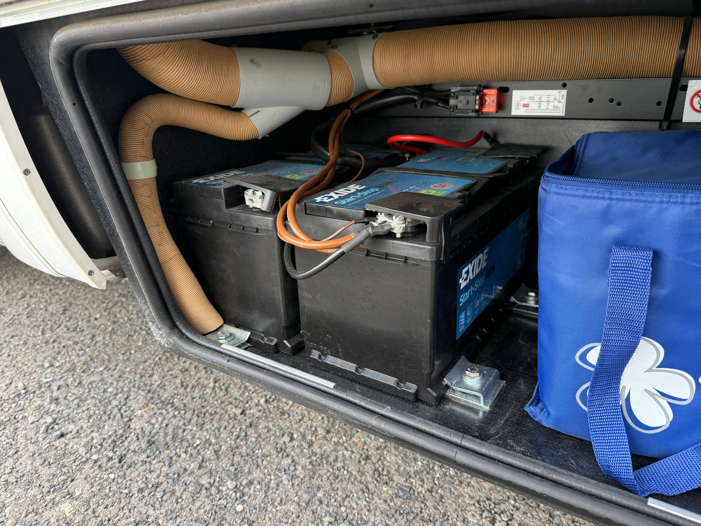 Hymer 580 MLT, automat, vyhřívané sedadla, markýza, satelit, solár