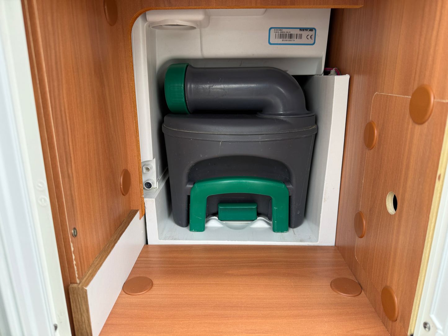 Hymer 580 MLT, automat, vyhřívané sedadla, markýza, satelit, solár