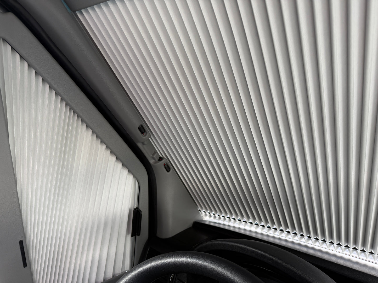 Hymer 580 MLT, automat, vyhřívané sedadla, markýza, satelit, solár