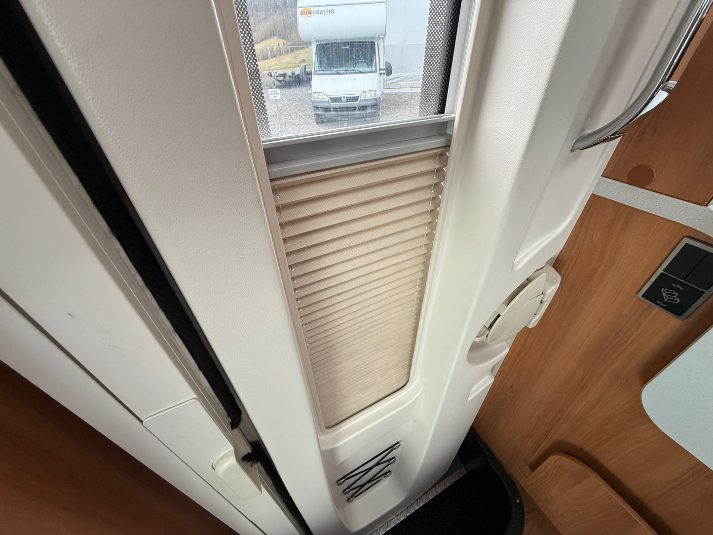 Hymer 580 MLT, automat, vyhřívané sedadla, markýza, satelit, solár