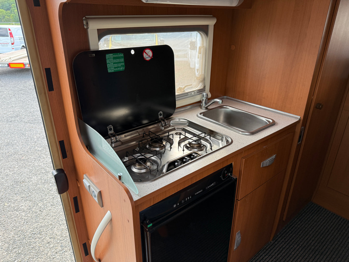 Elnagh Baron 350 - Truma combi, XXL garáž, markýza