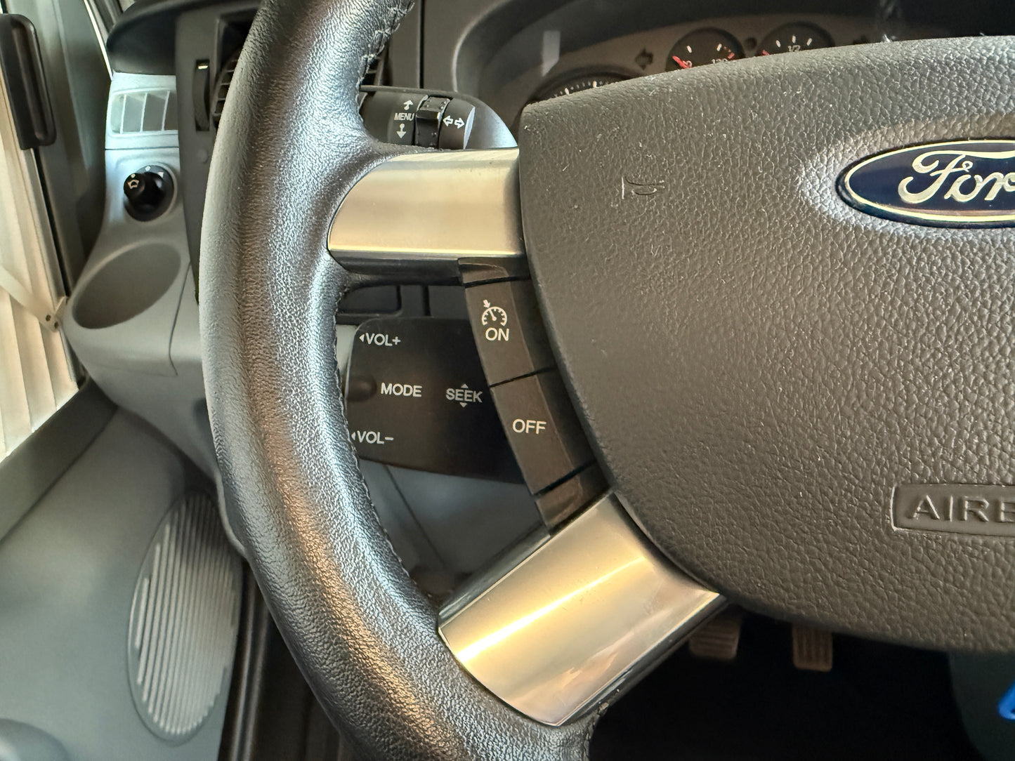 Ford Transit Chalusson Flash, markýza, předstan, Webasto, Truma