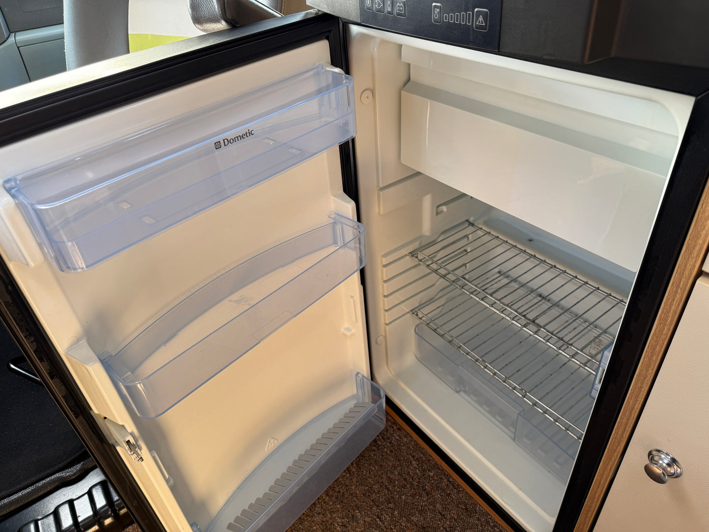 Ford Transit Chalusson Flash, markýza, předstan, Webasto, Truma