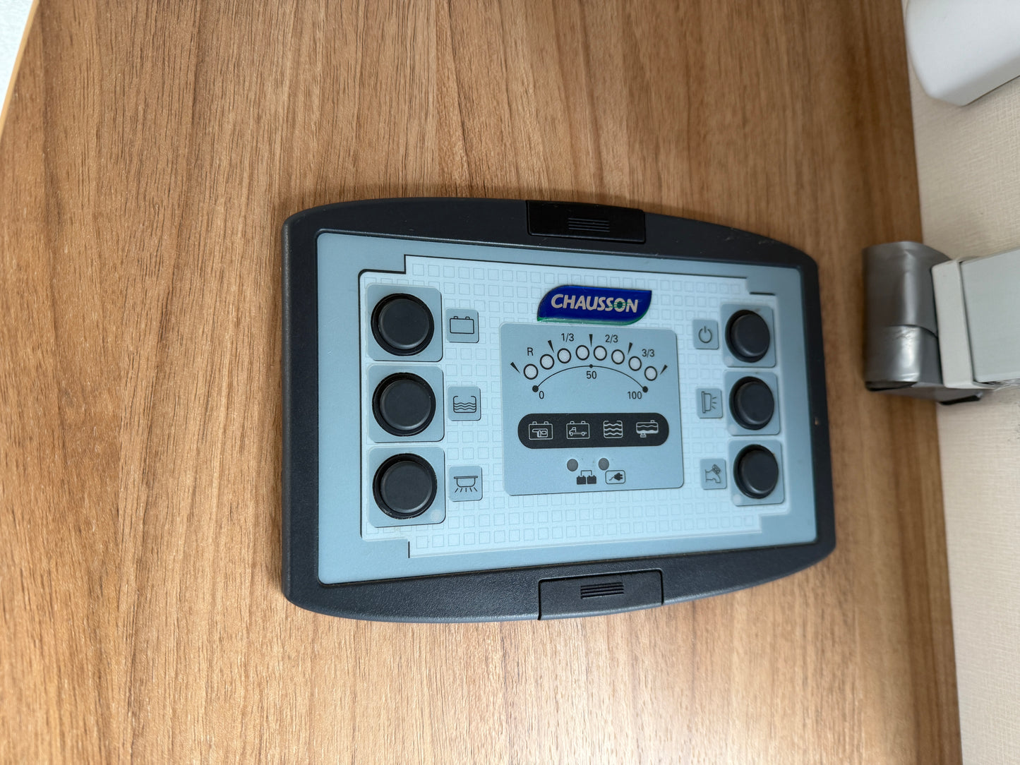 Ford Transit Chalusson Flash, markýza, předstan, Webasto, Truma