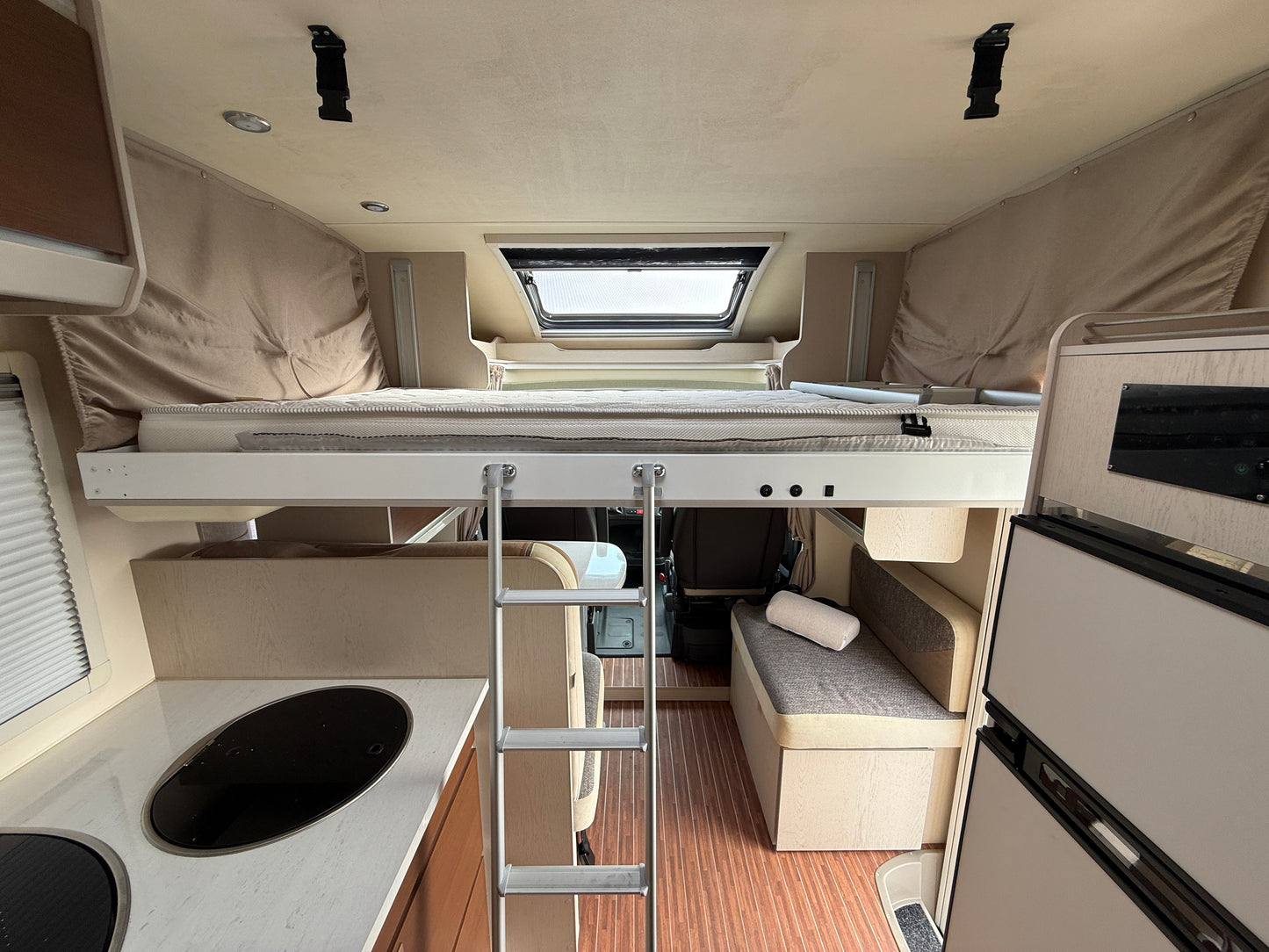 Rimor Seal 95 +, 2021, 14 tis. km, 5 osob REZERVACE