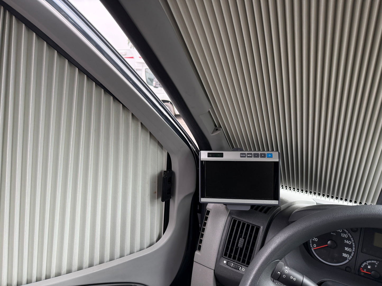 Knaus. 650 TI Limited Edition 50 years, 2011,REZERVACE