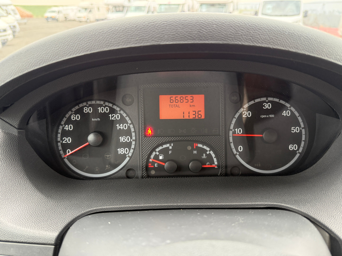 Knaus. 650 TI Limited Edition 50 years, 2011,REZERVACE