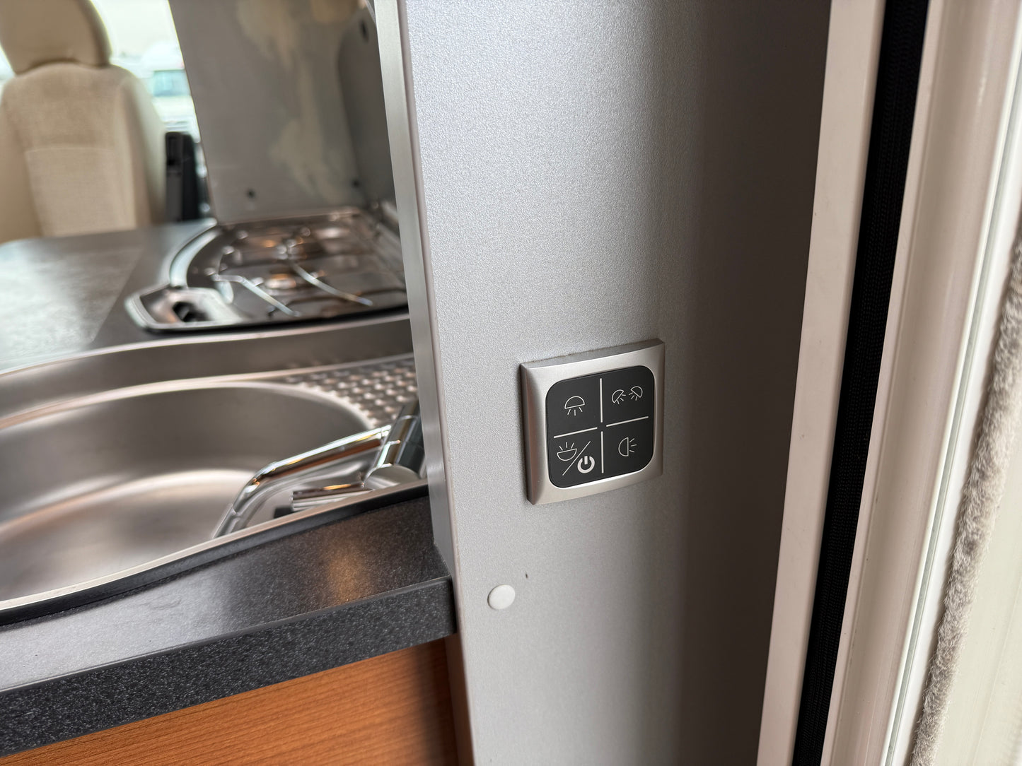 Knaus. 650 TI Limited Edition 50 years, 2011,REZERVACE