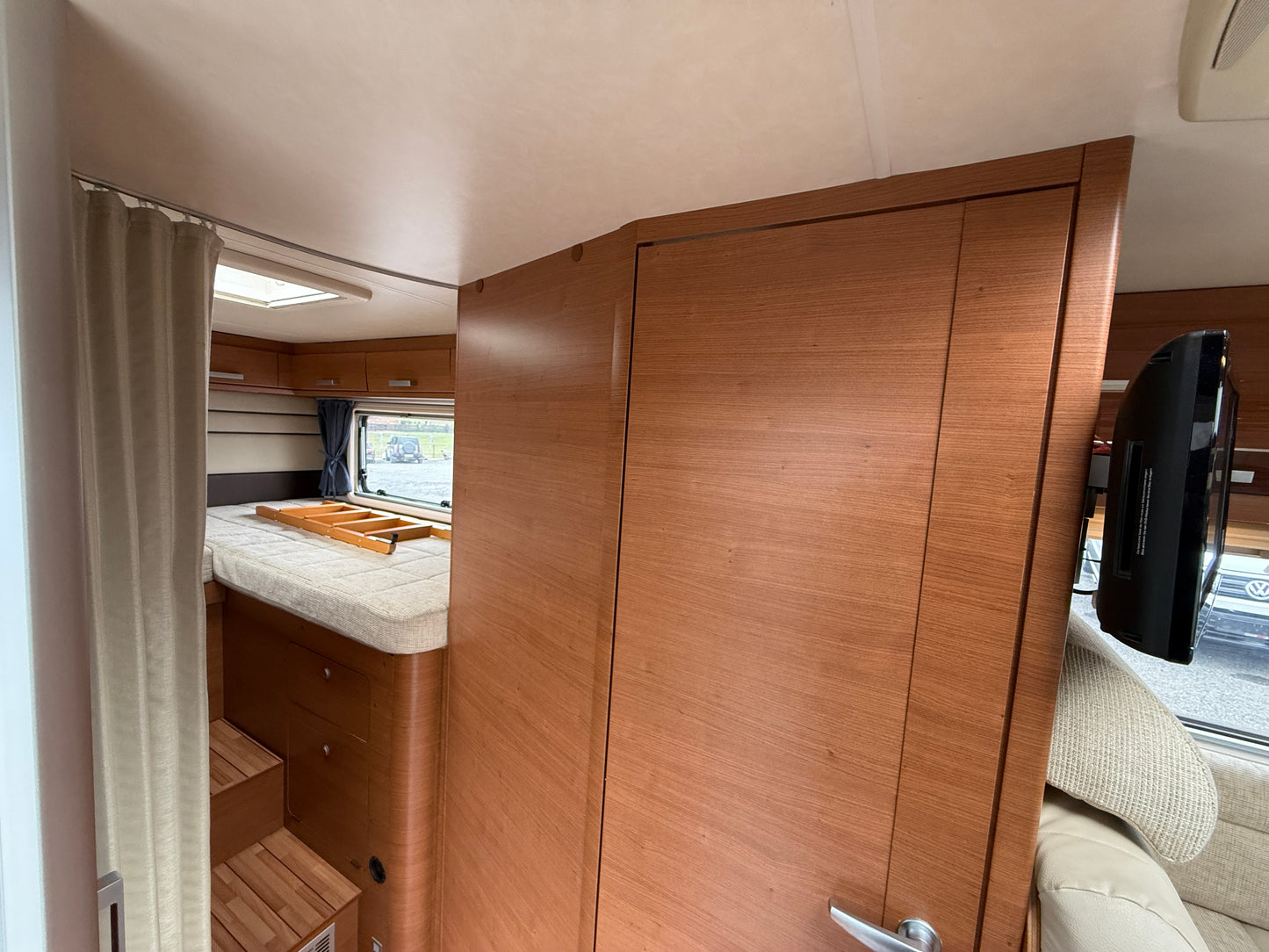 Knaus. 650 TI Limited Edition 50 years, 2011,REZERVACE