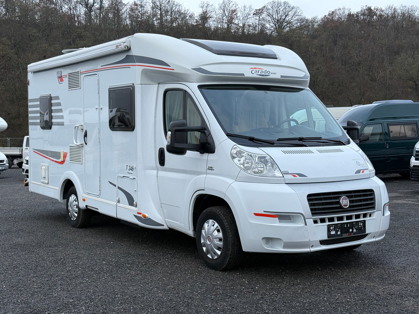 Carado T348, sjížděcí postel, 2012, držák na motorku, Truma