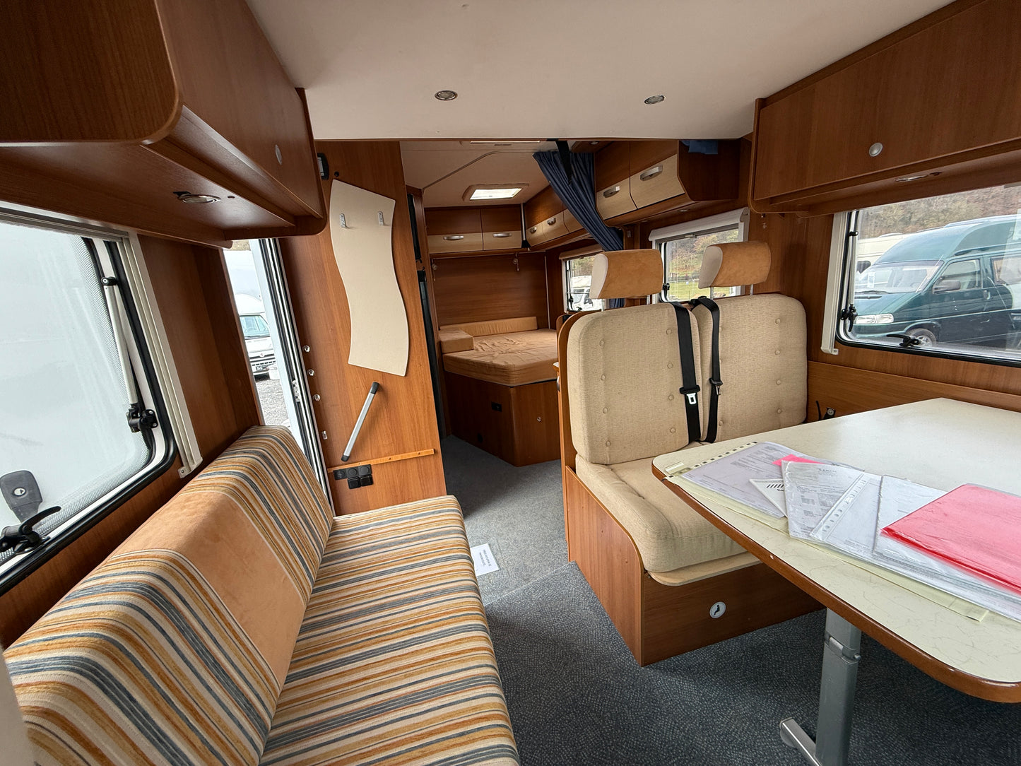 Carado T348, sjížděcí postel, 2012, držák na motorku, Truma