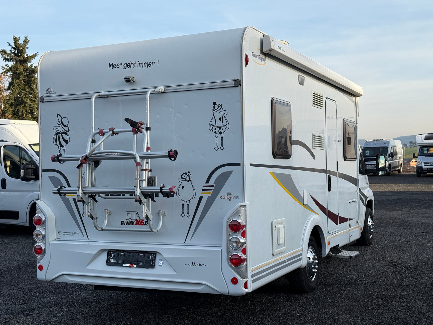 Sunlight T64, 2012, sjížděcí postel, Truma klimatizace, kosmetické vady