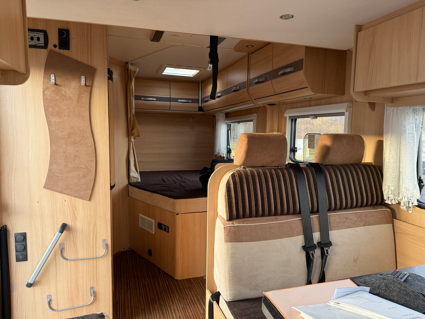 Sunlight T64, 2012, sjížděcí postel, Truma klimatizace, kosmetické vady