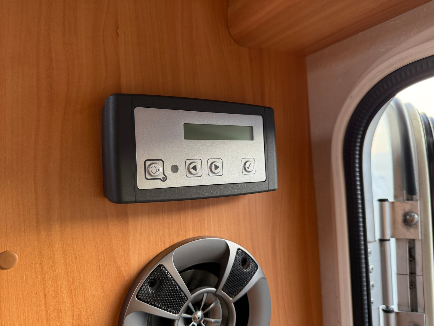 Adria Adriatic, 2007, markýza, Webasto, tažné zařízení, 2.8 jtd