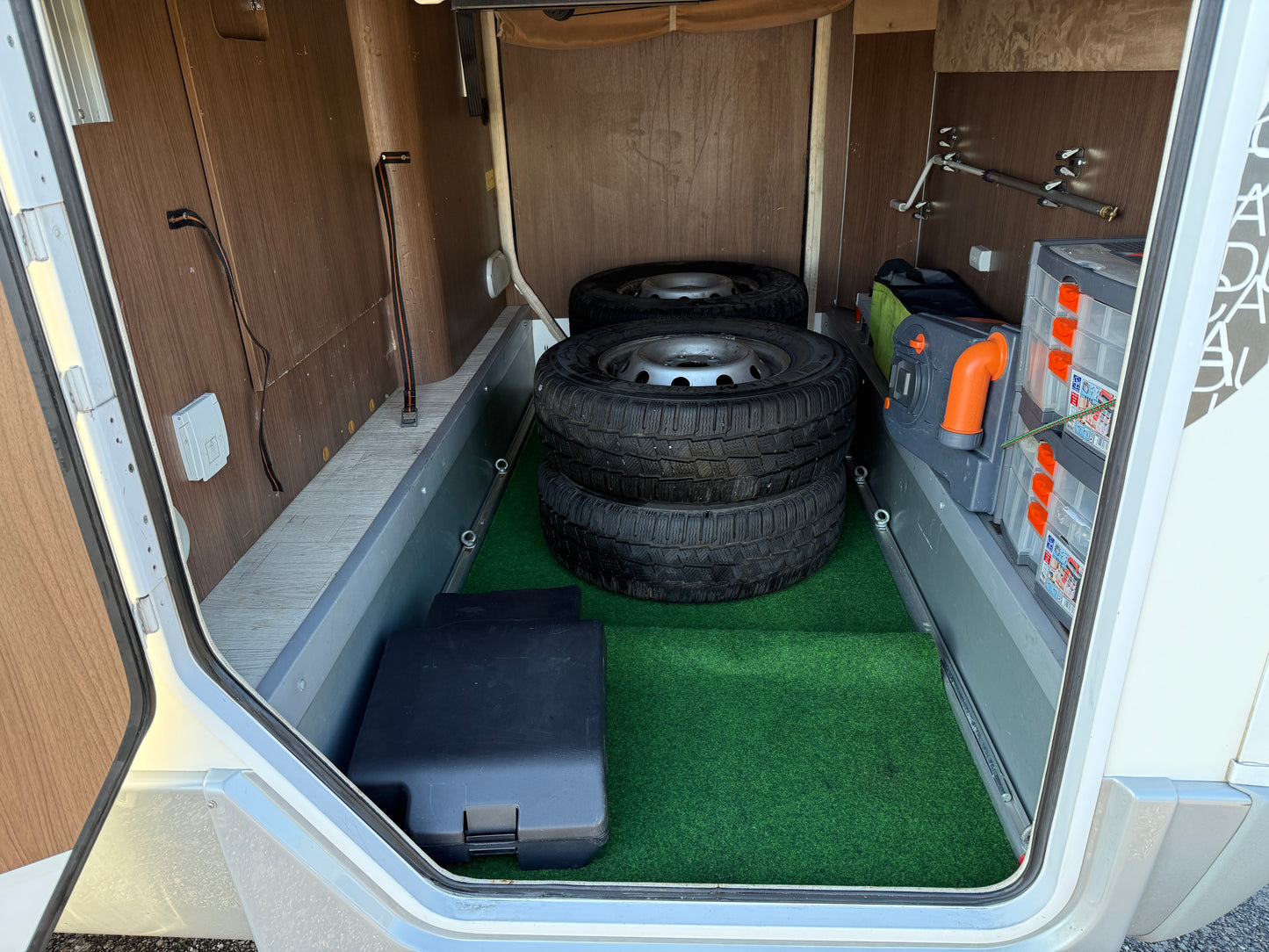 Roller Team Granduca, 2012, 3.0 jtd, solár, markýza