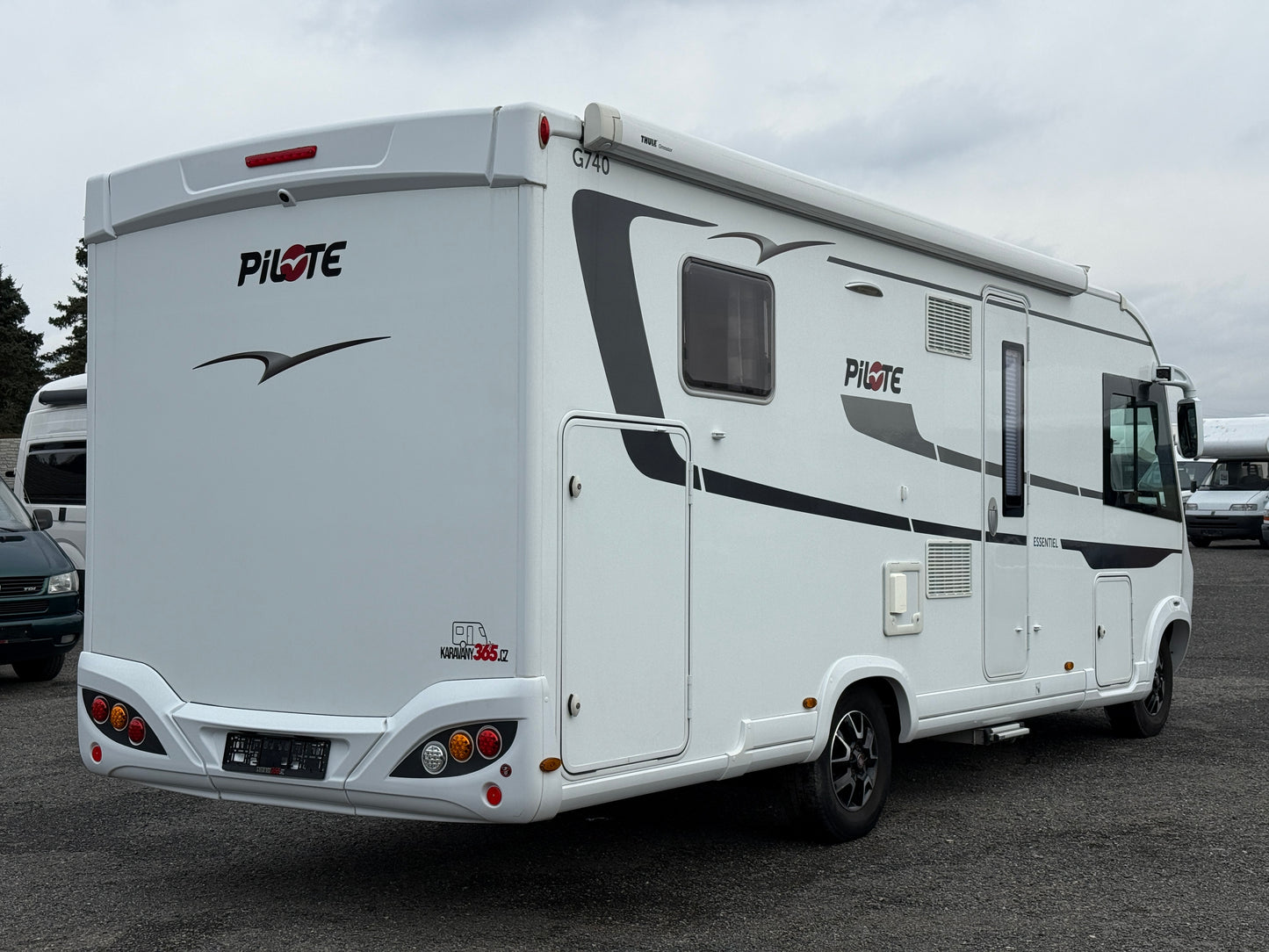 Pilote G740, 2x klima, el. markýza, měchy, měnič, solár - ODPOČET DPH