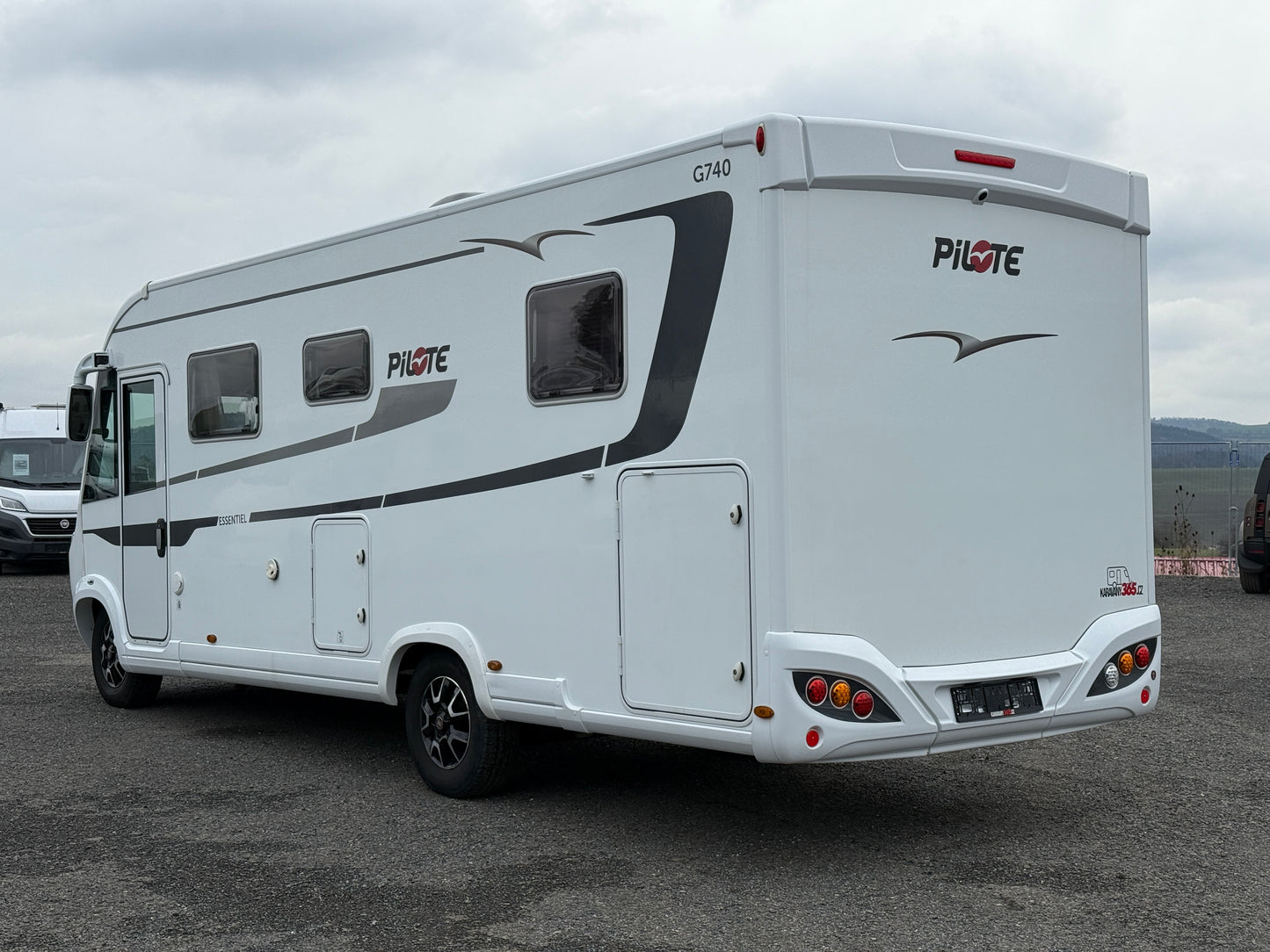 Pilote G740, 2x klima, el. markýza, měchy, měnič, solár - ODPOČET DPH