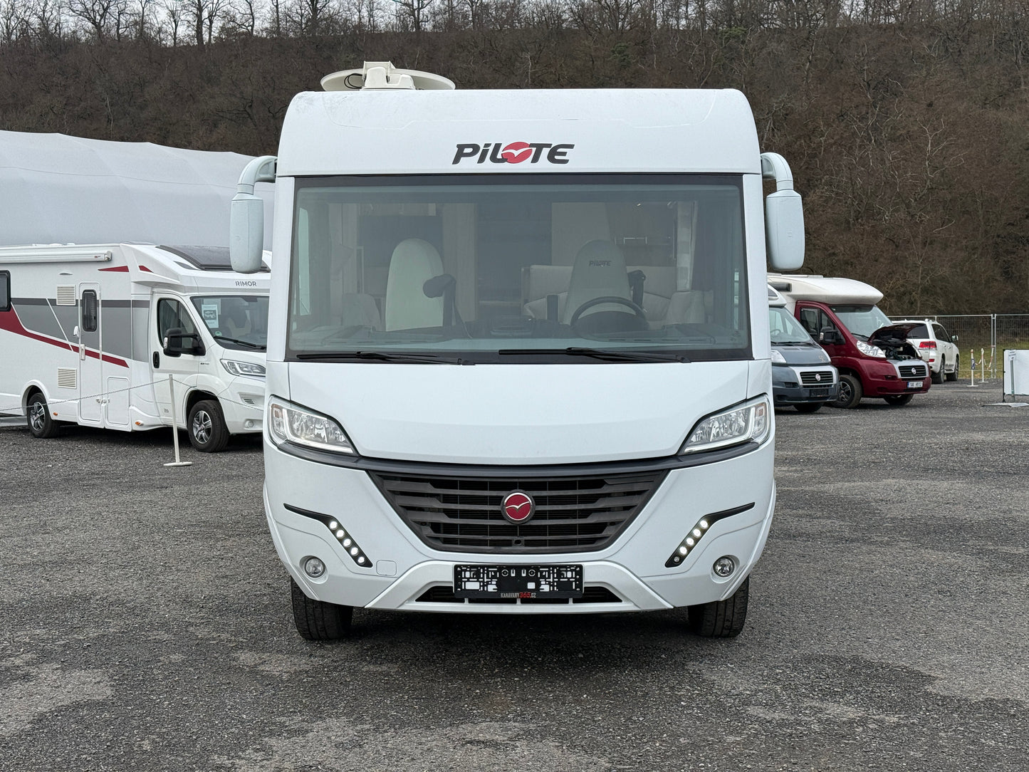 Pilote G740, 2x klima, el. markýza, měchy, měnič, solár - ODPOČET DPH