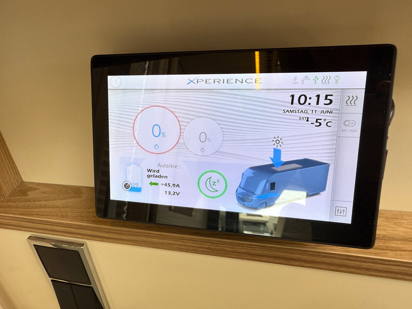 Pilote G740, 2x klima, el. markýza, měchy, měnič, solár - ODPOČET DPH