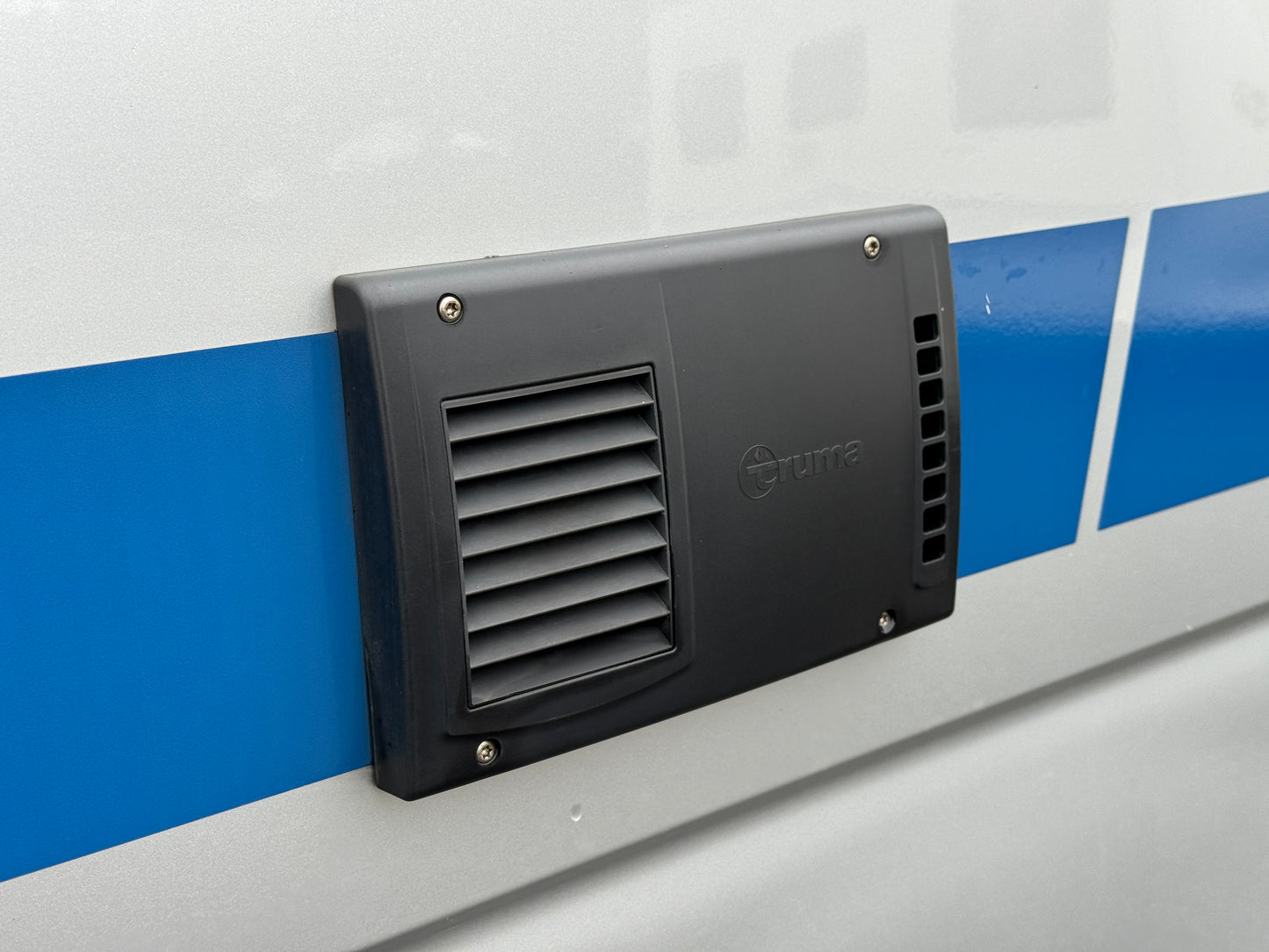 Ahorn 550 VAN, 2021, markýza, Truma diesel