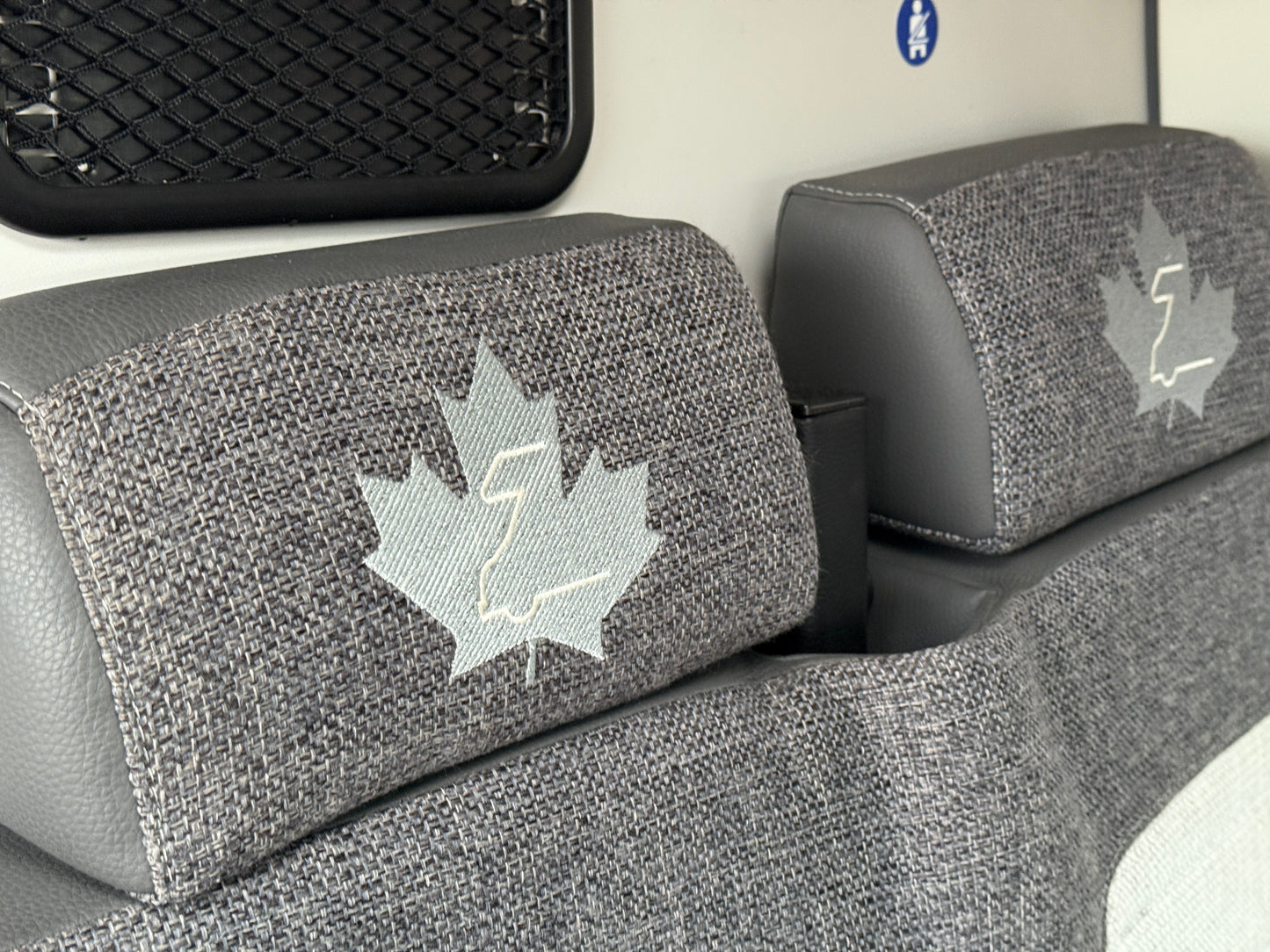 Ahorn 550 VAN, 2021, markýza, Truma diesel