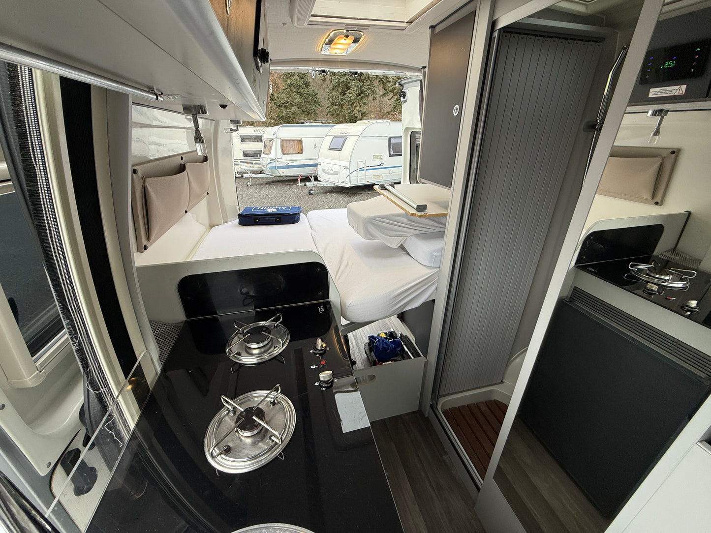 Ahorn 550 VAN, 2021, markýza, Truma diesel