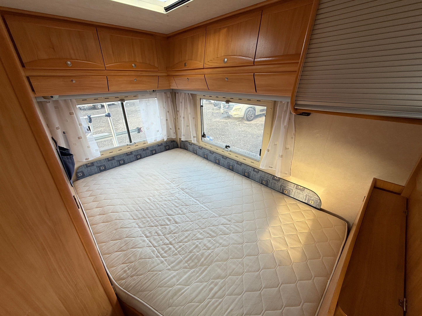 Adria, 2004, 2.8 jtd, 6 osob na jízdu, solárná panely