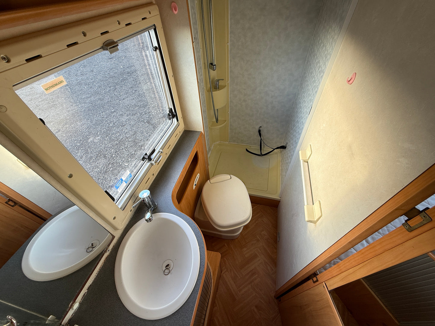 Adria, 2004, 2.8 jtd, 6 osob na jízdu, solárná panely