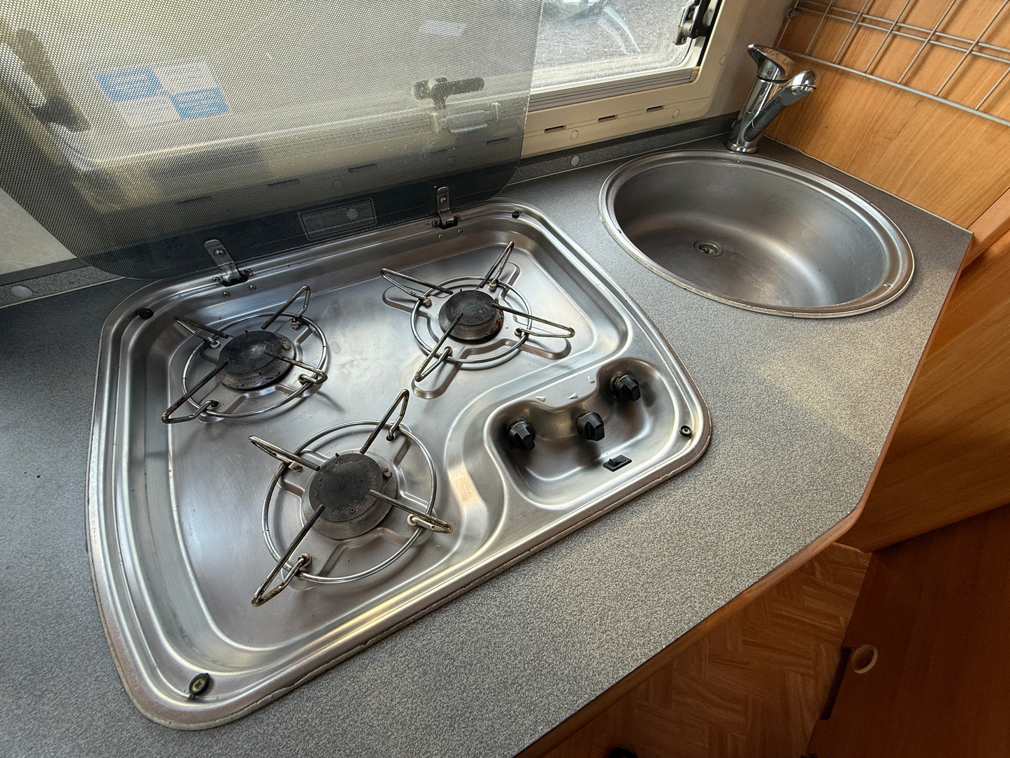 Adria, 2004, 2.8 jtd, 6 osob na jízdu, solárná panely