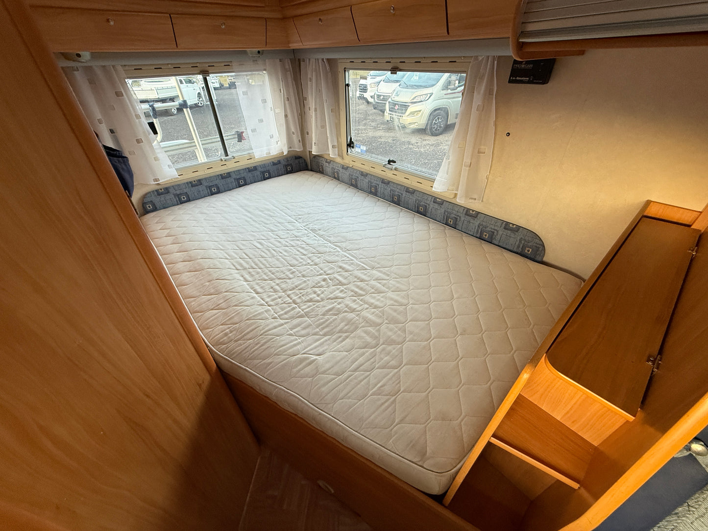 Adria, 2004, 2.8 jtd, 6 osob na jízdu, solárná panely