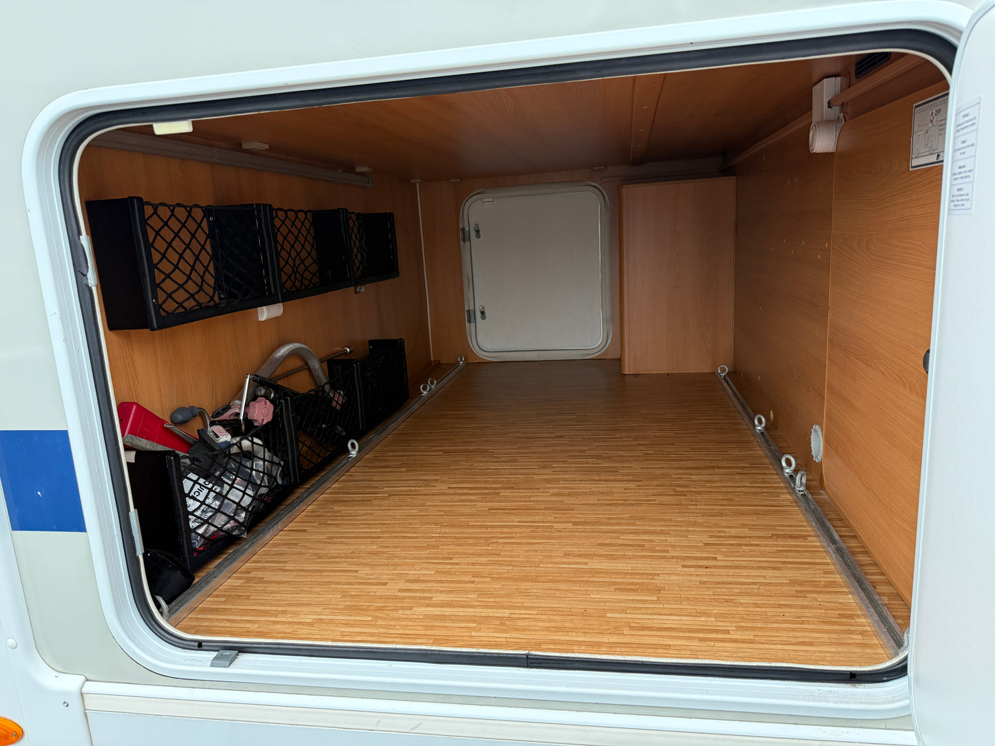 Dethleffs Advantage, 3.0 jtd, 4 osoby, Truma, podélné postele