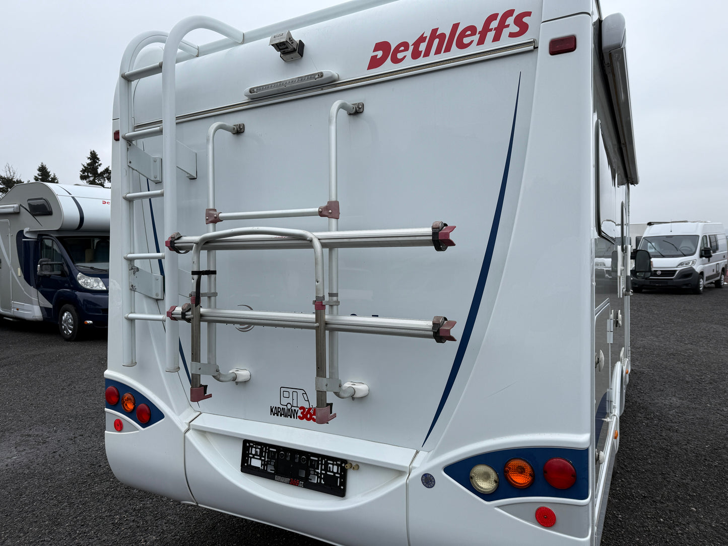 Dethleffs Advantage, 3.0 jtd, 4 osoby, Truma, podélné postele