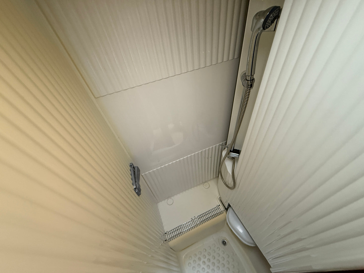 Dethleffs Trend, královská postel, markýza, držák motorky