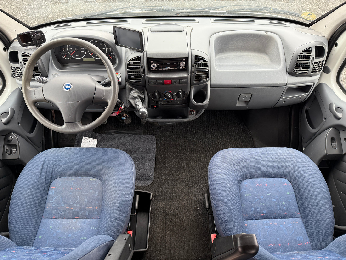 Eura Mobil, expediční úprava, LPG generátor, solár - REZERVACE