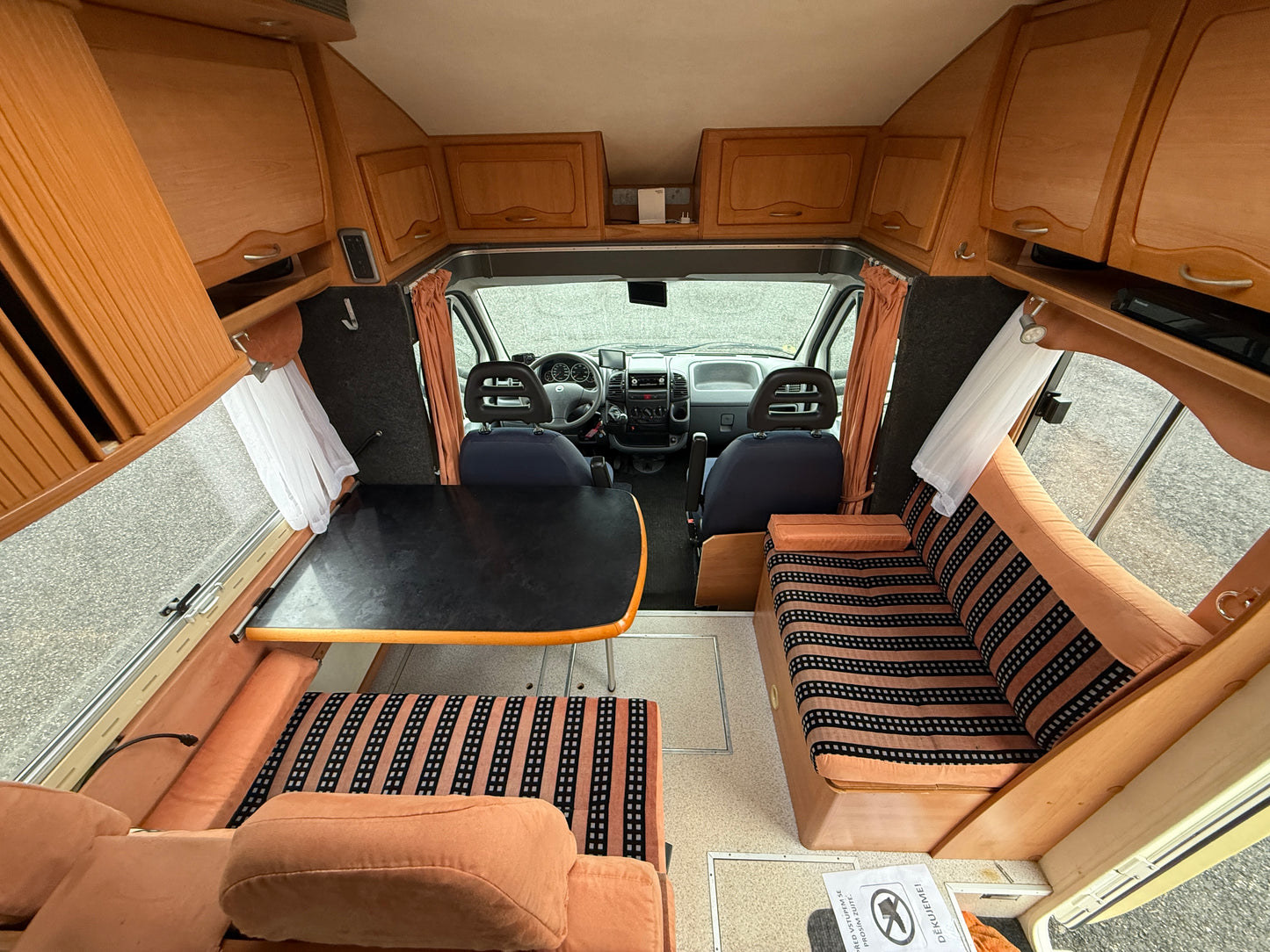 Eura Mobil, expediční úprava, LPG generátor, solár - REZERVACE