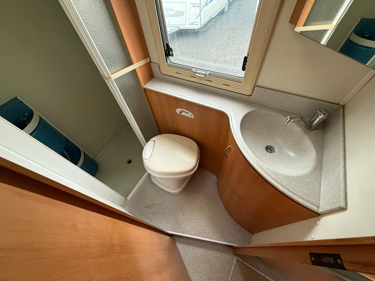 Eura Mobil, expediční úprava, LPG generátor, solár - REZERVACE