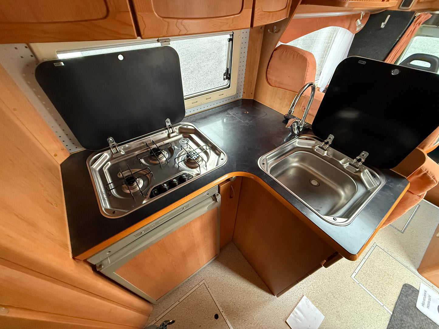 Eura Mobil, expediční úprava, LPG generátor, solár - REZERVACE