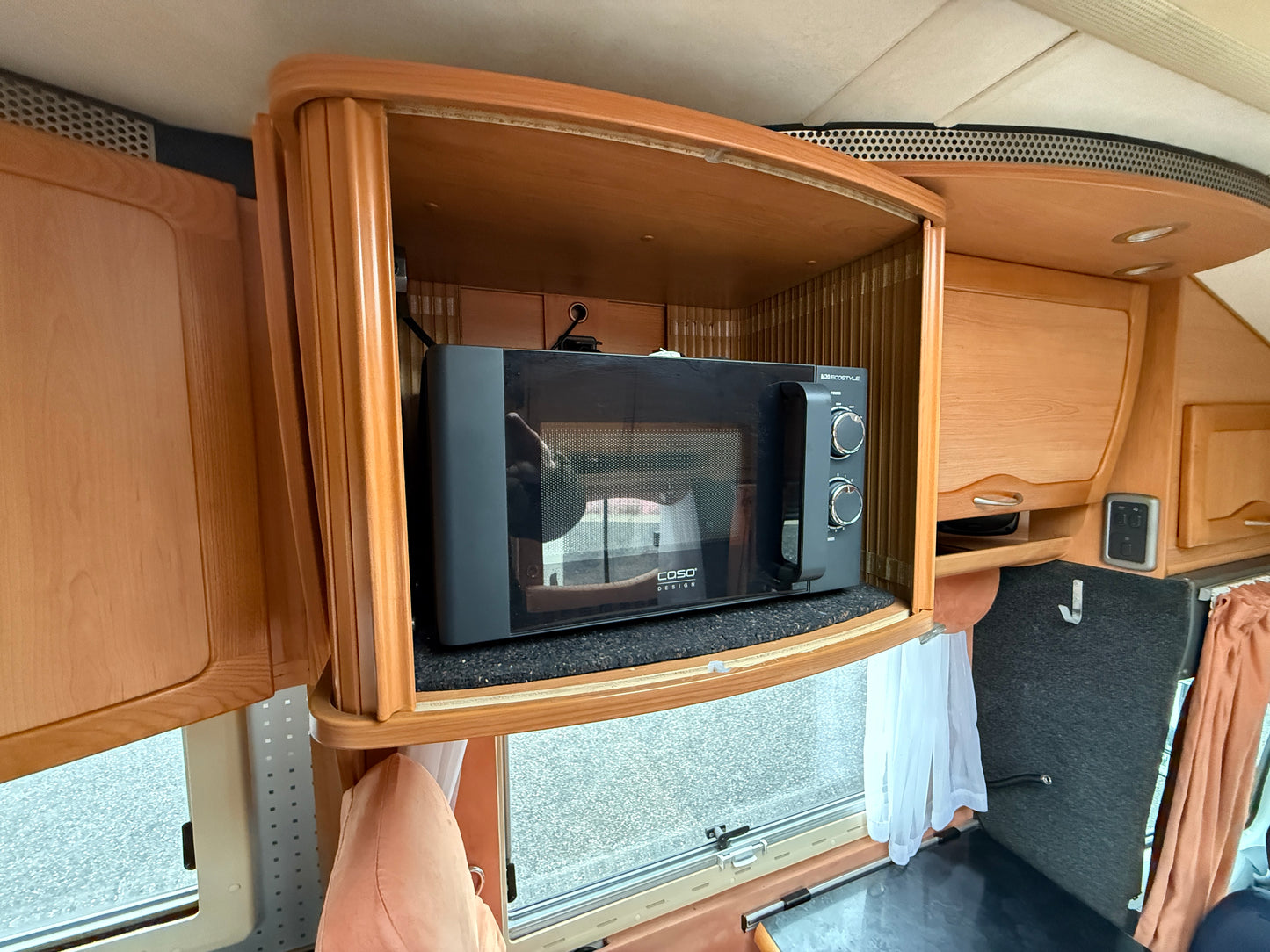 Eura Mobil, expediční úprava, LPG generátor, solár - REZERVACE