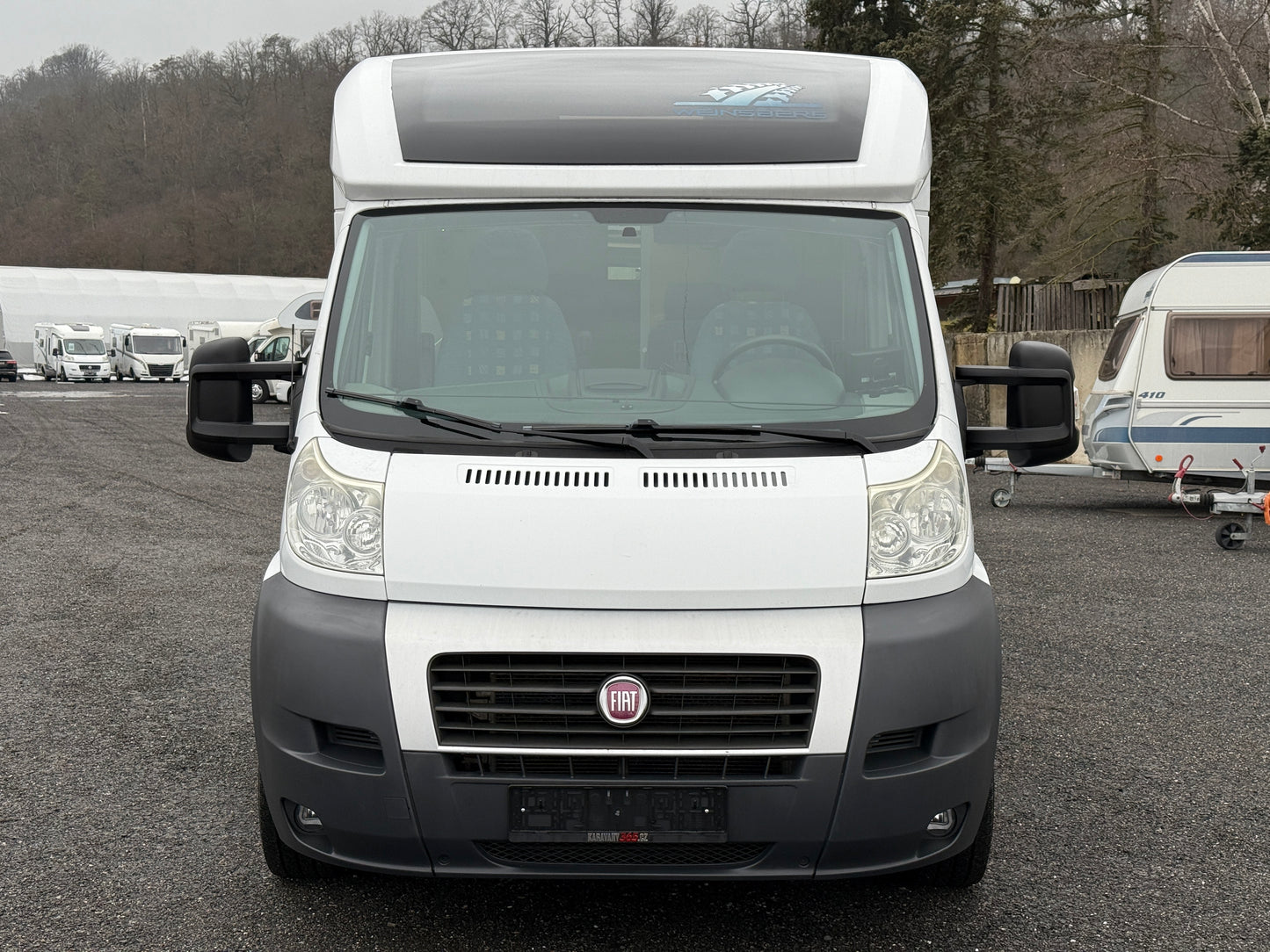 Weinsberg Imperiale, podelné postele, solár 2x, tažné, 2.3 jtd