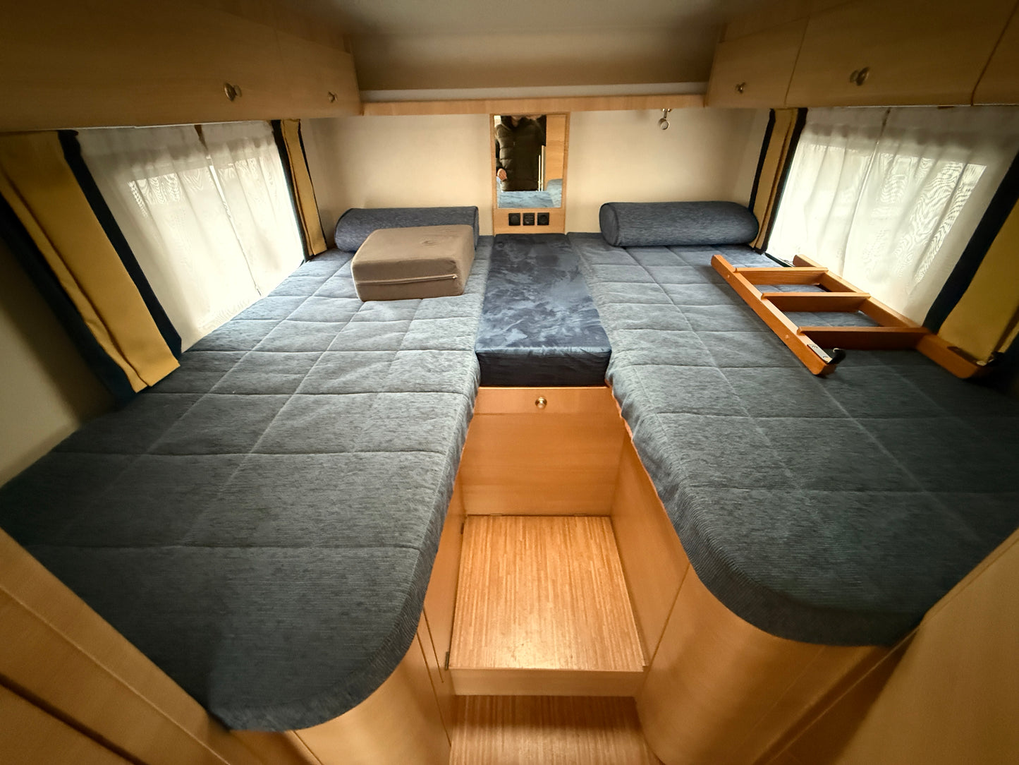 Weinsberg Imperiale, podelné postele, solár 2x, tažné, 2.3 jtd