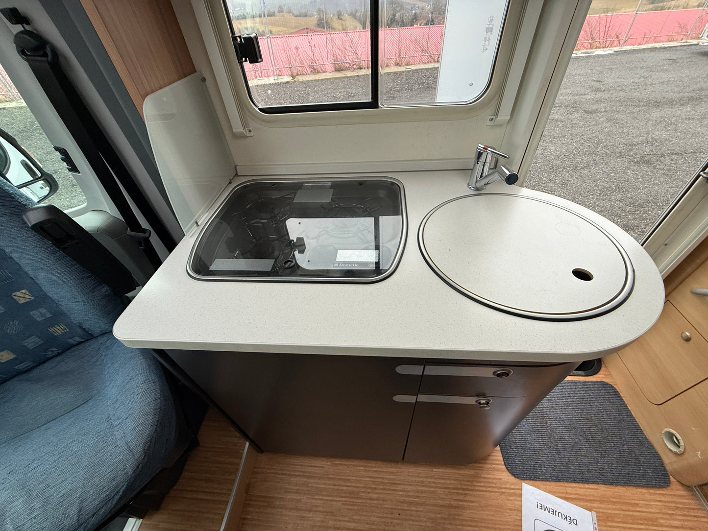 Weinsberg Imperiale, podelné postele, solár 2x, tažné, 2.3 jtd