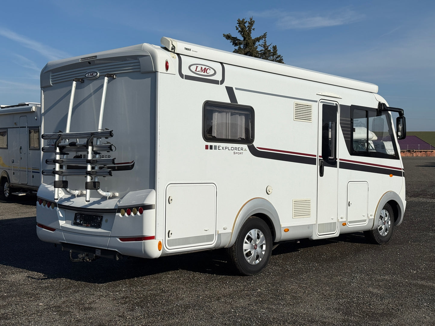 LMC Explorer Sport I 615, markýza, tažné zařízení, 2019, 4 osoby