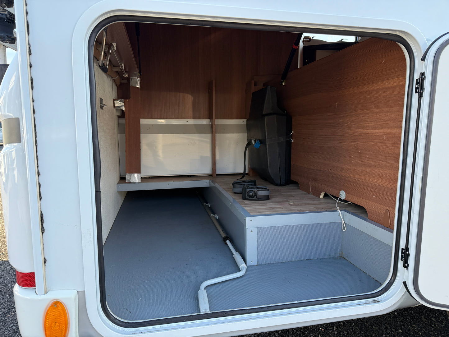 LMC Explorer Sport I 615, markýza, tažné zařízení, 2019, 4 osoby